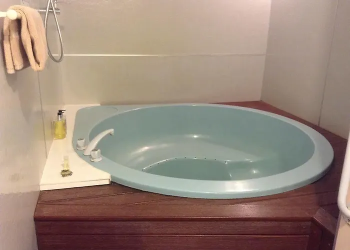 Motel Rose Court 4*